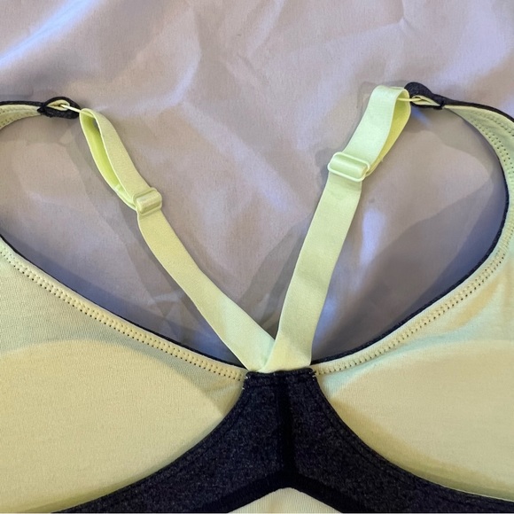 Lucy High Impact Adjustable Workout Sports Bra w/Removable Pads Size Medium EUC - Picture 7 of 14